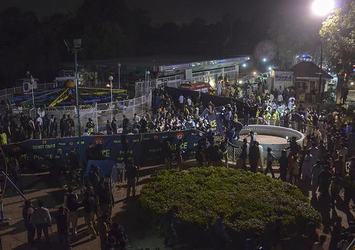 Pakistan'da bombalı saldırı: 63 ölü