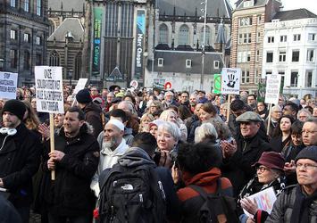 Hollanda'da terör protestosu!
