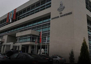 AYM, Paralel’e zemin hazırlıyor