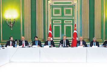 Trilyon dolarlık masa