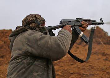4 yılda Suriye ve Irak'a 4 bini aşkın yabancı savaşçı!