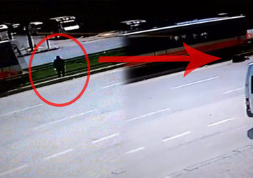 Telefonla konuşurken tramvay çarptı!
