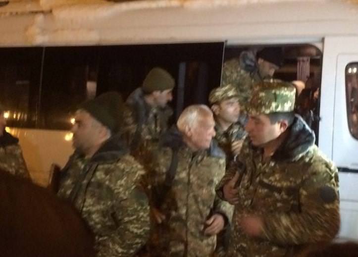 Ermenistan'da seferberlik ilan edildi - 1