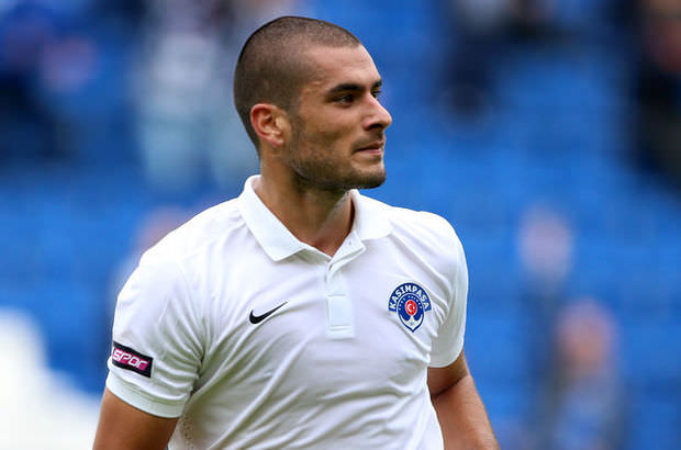 Persie’nin yerine 27’lik santrafor