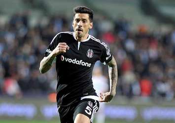 Veron’un Jose Sosa ısrarı bitmiyor