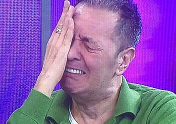 Yalçın Menteş gözyaşlarına boğuldu
