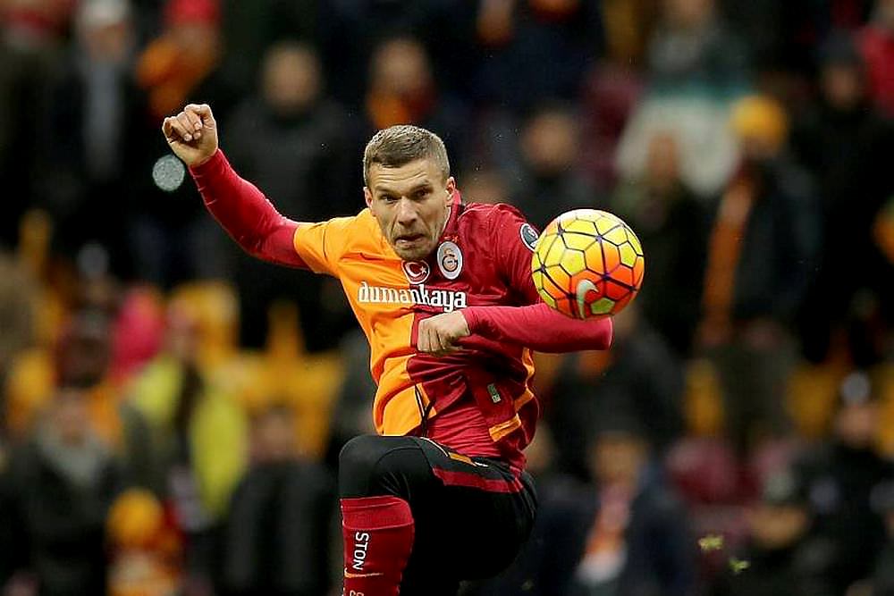 Lukas Podolski'den Cumhurbaşkanı Erdoğan'na destek - 1