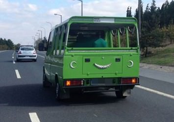 Cenaze aracıyla kaçak sigara sevkiyatı