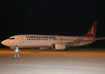 THY uçağına yıldırım çarptı ama...