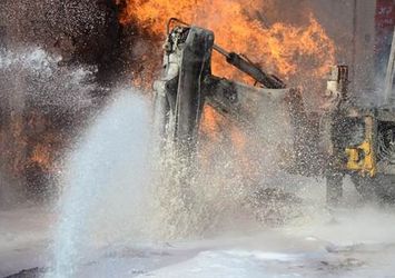 Eskişehir’de iş makinası doğalgaz borusunu patlattı