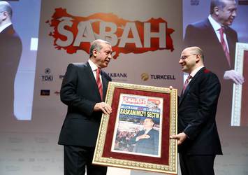 Albayrak'tan Cumhurbaşkanı'na anlamlı hediye