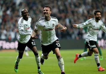 Kartal zirveyi sağlama aldı.