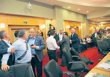 CHP’de +18’lik kavga