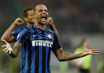 Melo'dan derbi mesajı: Kardeşlerim için...