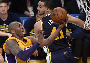 Yıldız basketbolcu Kobe Bryant kariyerini noktaladı