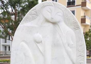 ’Adem ile Havva’ heykeli ortalığı karıştırdı!
