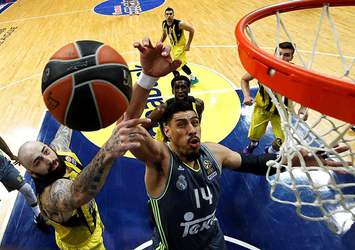 Fenerbahçe son şampiyona fark attı!