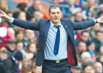 Aziz Yıldırım, Slaven Bilic'e teklif