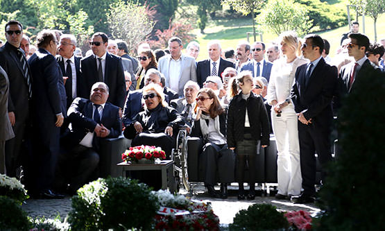 Siyasetçi, eş, baba... Her yönüyle Turgut Özal - 1