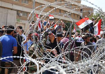 Irak'ta Sadr yanlıları Caferi'nin istifasını istedi