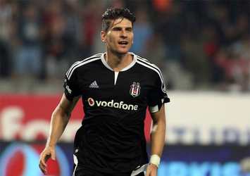 Süper Mario Avrupa’yı sallıyor