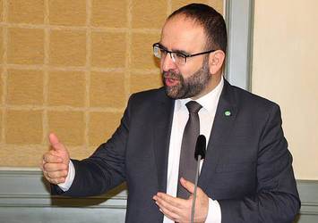 'Bana kökenim ve dini değerlerimden dolayı savaş açıldı'