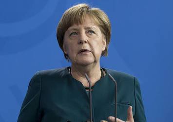 Merkel İsrail’in yerleşim politikasını eleştirdi