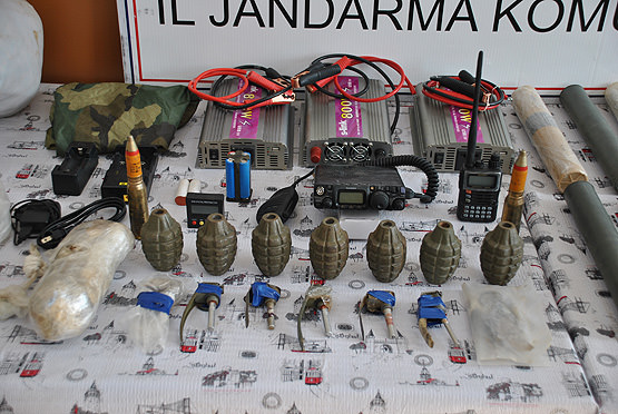 Bingöl'de terör örgütü PKK'ya ağır darbe - 1