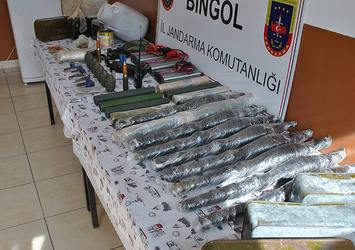 Bingöl'de terör örgütü PKK'ya ağır darbe