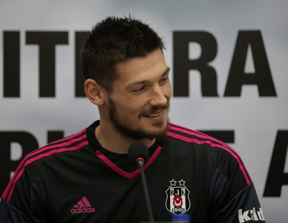 'Beşiktaşlı Denys Boyko ayrılacağını açıkladı' - 1