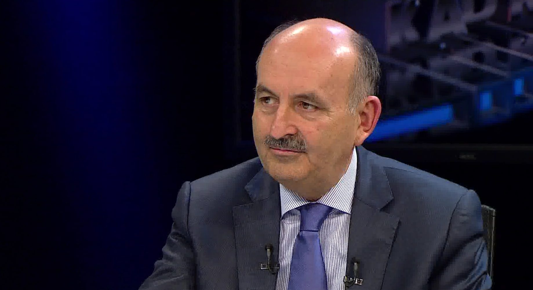 Müezzinoğlu: Aşı olmazsa olmazdır