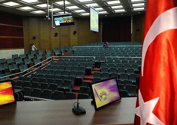 4 akademisyen hakkında tahliye kararı