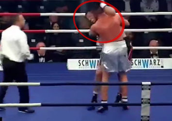 Mike Tyson gibi rakibinin kulağını ısırdı