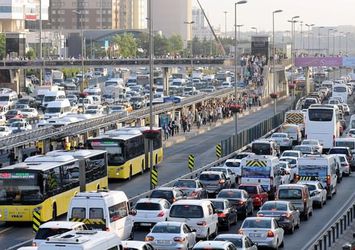 Maraton yarın İstanbul trafiğini kilitleyecek