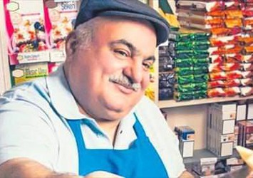 Sigara tezgahın altına iniyor