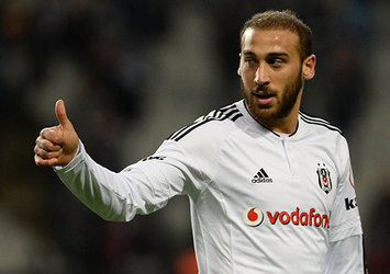 Beşiktaş'ın golcüsü Cenk Tosun 4 Mayıs'ta imzalıyor