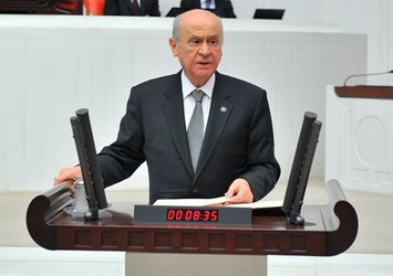 Devlet Bahçeli'den alkış alan hareket