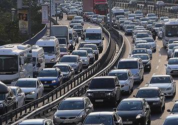 İstanbul'da yarın bu yollar trafiğe kapatılacak