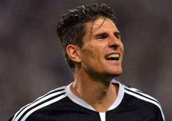 Kartal'a Gomez şoku!