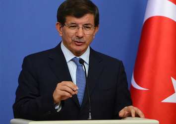 Başbakan Davutoğlu Katar'da açıklamalarda bulundu
