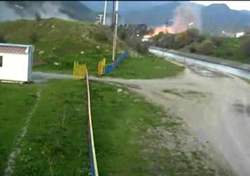 Askeri üs ve trafo merkezi vuruldu