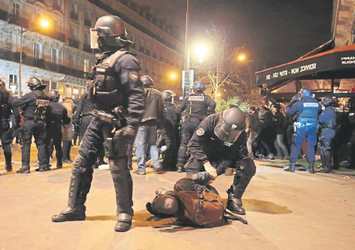 Paris yanıyor!