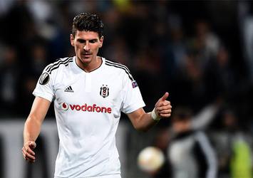 Mario Gomez devlerle yarışıyor
