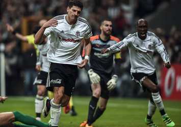 Fenerbahçe’den Beşiktaş’a Gomez çalımı