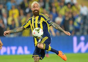 Raul Meireles Aston Villa yolunda