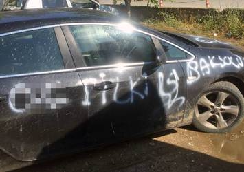 CHP'li Başkan'ın otomobiline sprey boyalı saldırı