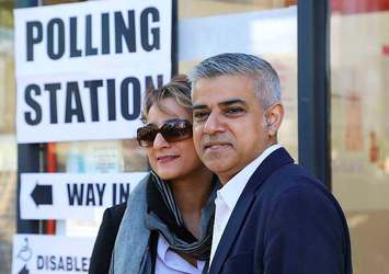 Londra Müslüman belediye başkanına emanet