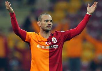 Leicester City, Sneijder'a kancayı taktı
