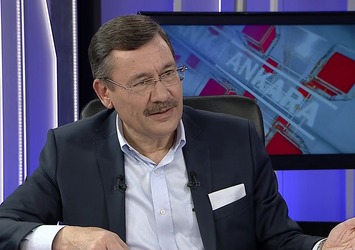 'Partide lidere itaat esastır'