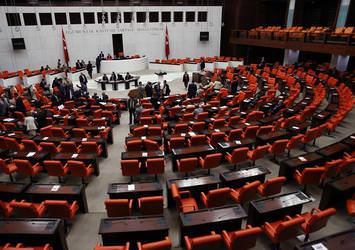 Partili cumhurbaşkanı için düğmeye basıldı